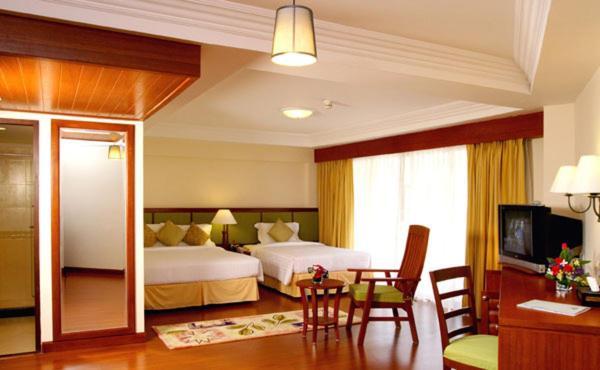 Kalim Resort Patong Exteriér fotografie