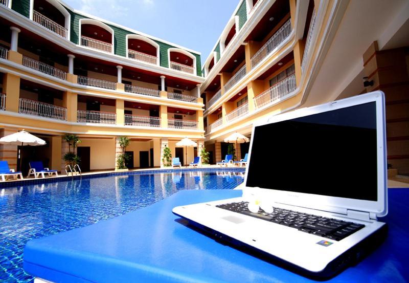 Kalim Resort Patong Exteriér fotografie
