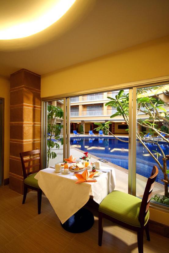 Kalim Resort Patong Exteriér fotografie